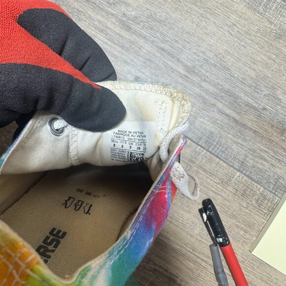 Converse Chuck Taylor Tie Dye Canvas Sneakers Women's Size 8 - Picture 5 of 7